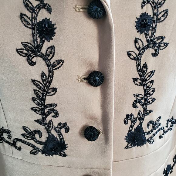 Kasper Women's Tan Vanity Fair Embroidered Beaded Blazer Jacket Size 12P - Picture 4 of 9